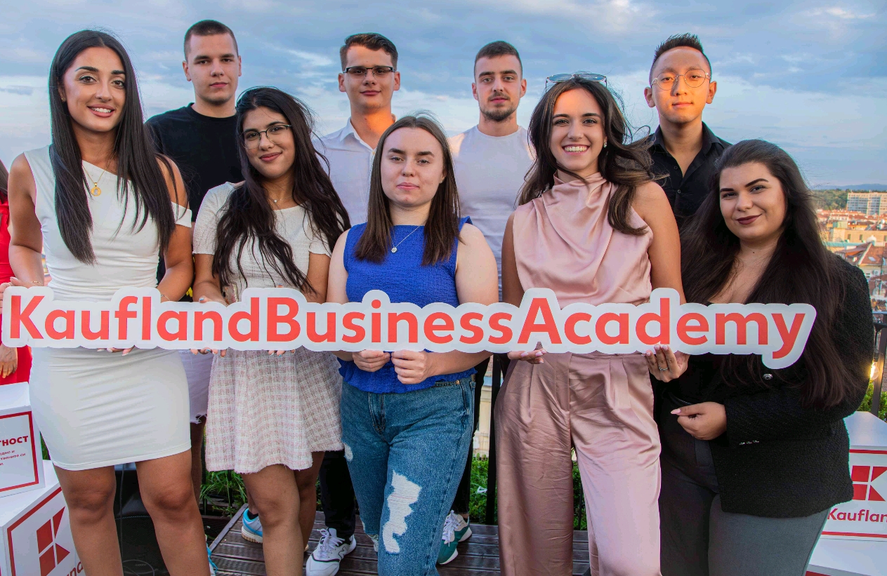 Двойно повече студенти от университети в цялата страна взеха участие в бизнес академиите на Kaufland през учебната 2024/25 година