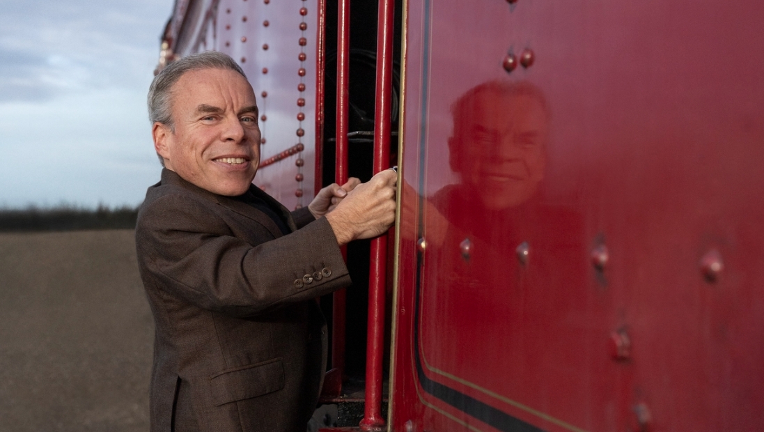 Уоруик Дейвис се завръща в Хогуортс в HBO Original сериала „Хари Потър“