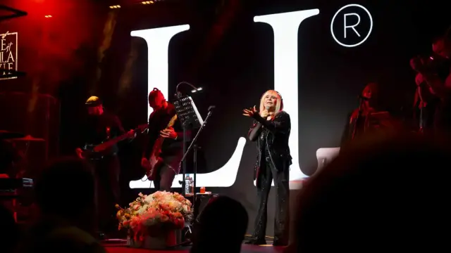 Лили Иванова събра над 500 души в столичен клуб с впечатляващо шоу