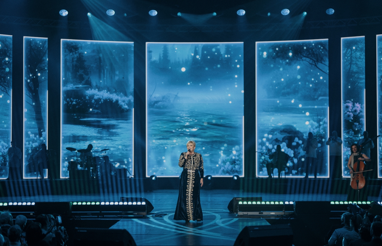 Точно един месец до най-личния спектакъл на Николина Чакърдъкова на 7 февруари в София