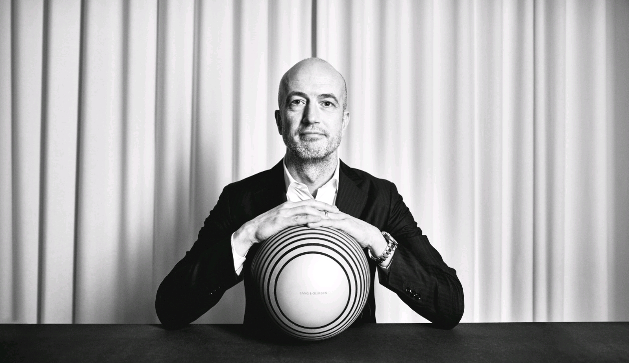 ЗВУК ОТВЪД СТЕНИТЕ:
BANG & OLUFSEN ПОКАЗВА ПРЕДВАРИТЕЛНО СВОЯ LANDSCAPE ГОВОРИТЕЛ НА ISE 2026 В БАРСЕЛОНА