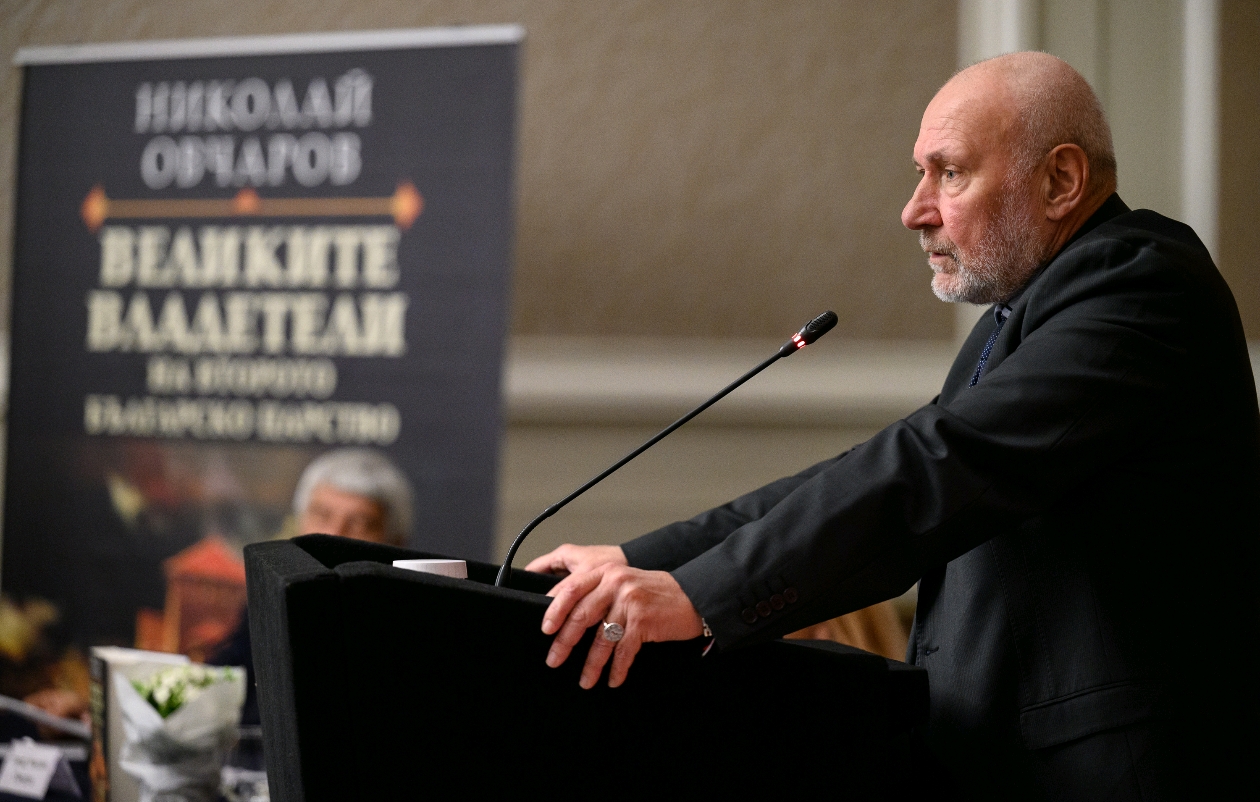 Проф. Николай Овчаров и „Сцена Централни хали“ стартират месечни беседи, посветени на царете от средновековна България