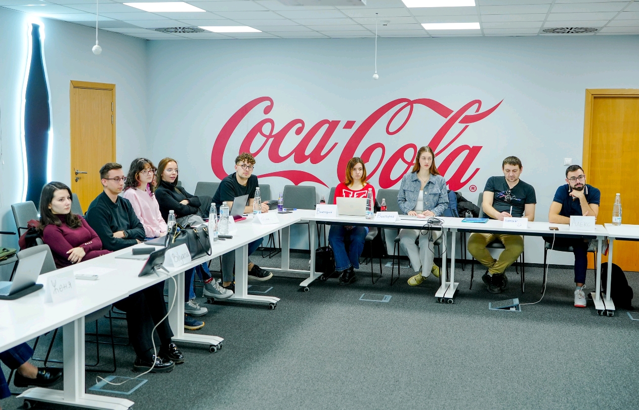 Над 90 студенти се включиха в третото издание на Coca-Cola Hellenic – UNWE Academy